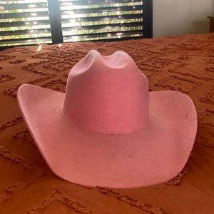 Worn once for brand pictures. Good quality